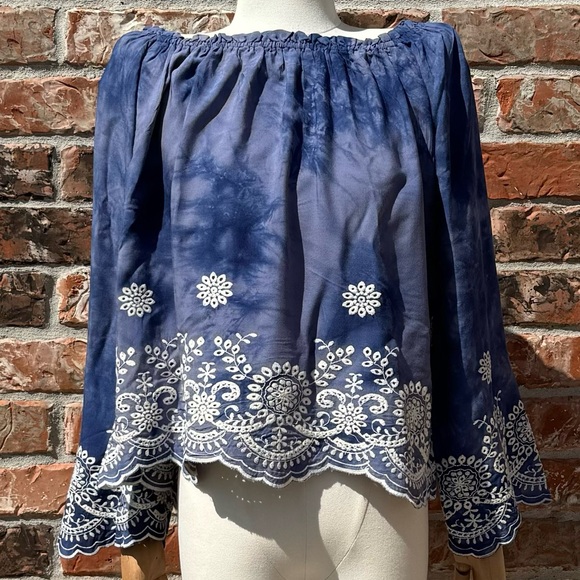 Romeo & Juliet Couture Tops - Romeo & Juliet Couture off the shoulder tie dyed & embroidered top / S / EUC